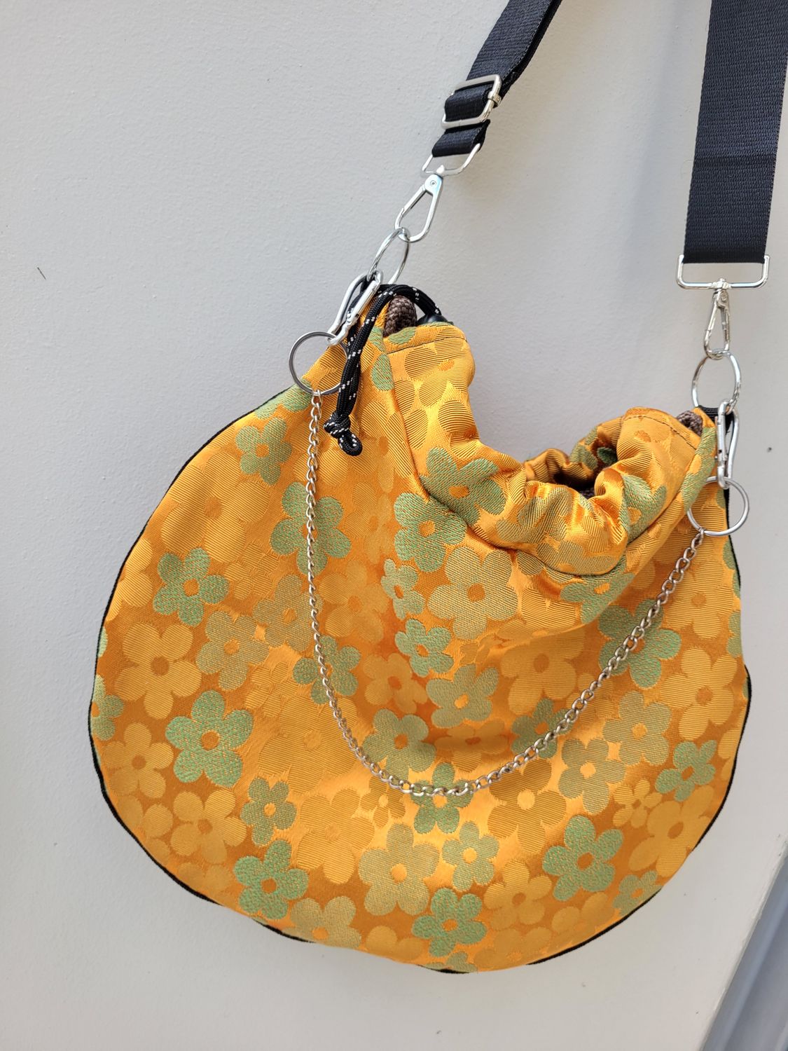 VINTAGE GOLD DAISY CROSSBODY
