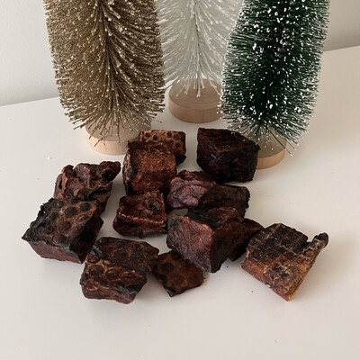 Lumps of coal (Beef Lung Cubes)