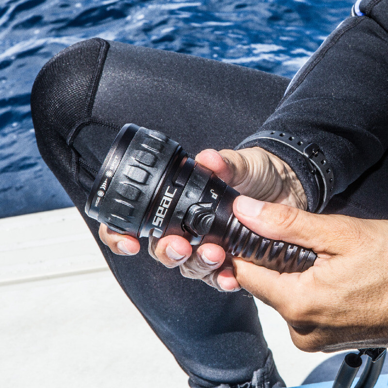 Torcia da immersione SEAC R30