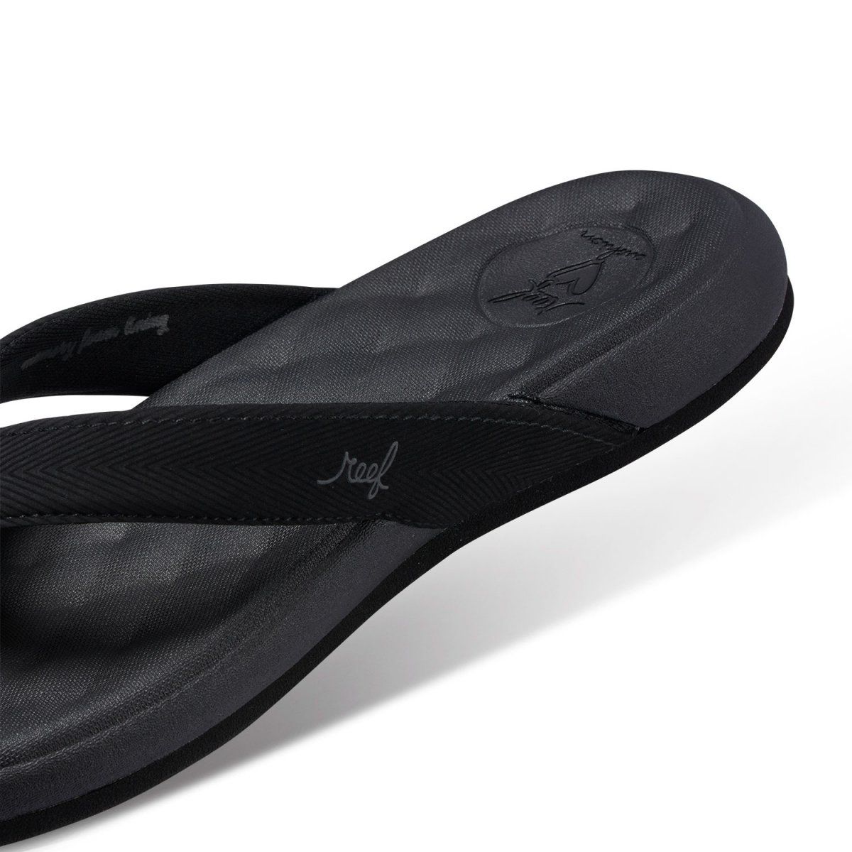 Reef Cushion Harmony