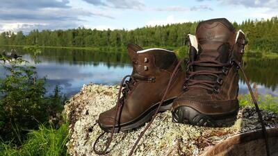 TREKKING