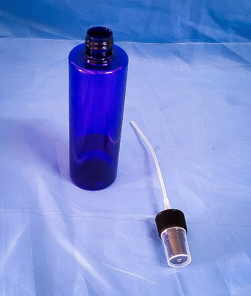 PET 150 mL Boston Cobalt Blue Plastic Bottle Threaded with Black Ribbed Pump Spray
