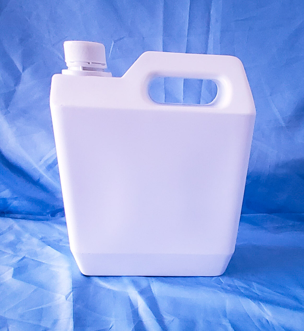 Heavy Duty Square White Gallon Plastic Container for Liquid with White cap and plug 4 liter Capacity