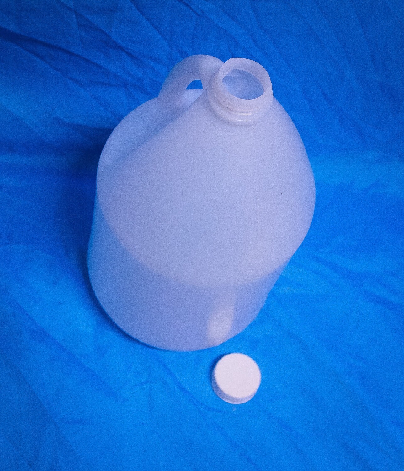Round Gallon with Cover(Liner and Plug) 3.785 L