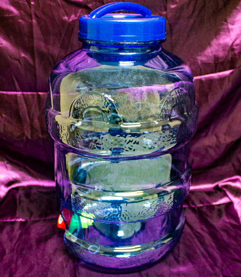 A0132 Food Grade Water Dispenser Round Container Blue 5 gallons Capacity with Rotary Faucet 1 unit