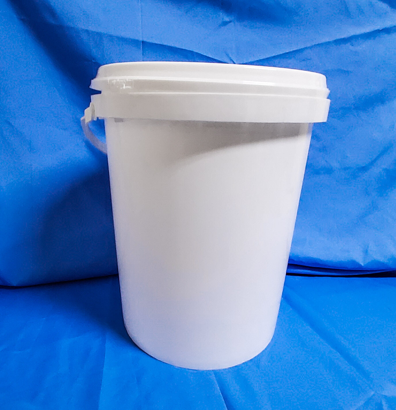 Heavy Duty Wide Mouth White Pail with Tamper Proof Seal Lid 20 Liters Heavy Duty Wide Mouth White Pail with Tamper Proof Seal Lid 20 Liters
