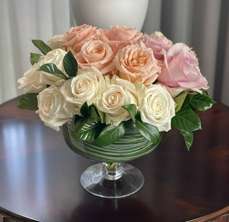 CUSTOM COLOR ROSE ARRANGEMENT