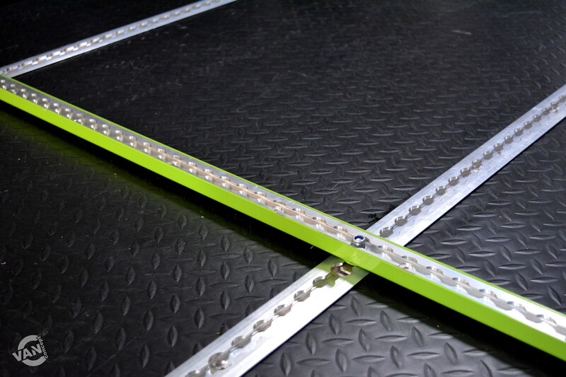 Floor &quot;X&quot; Rail