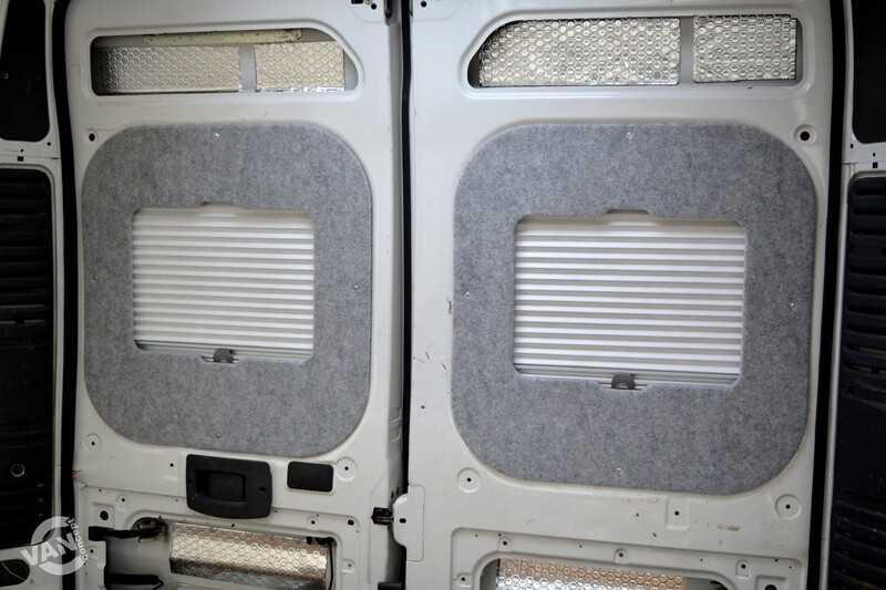 Rear Door Window Integrated Blind - Citroen Relay/Fiat Ducato/Peugeot Boxer &#39;06-