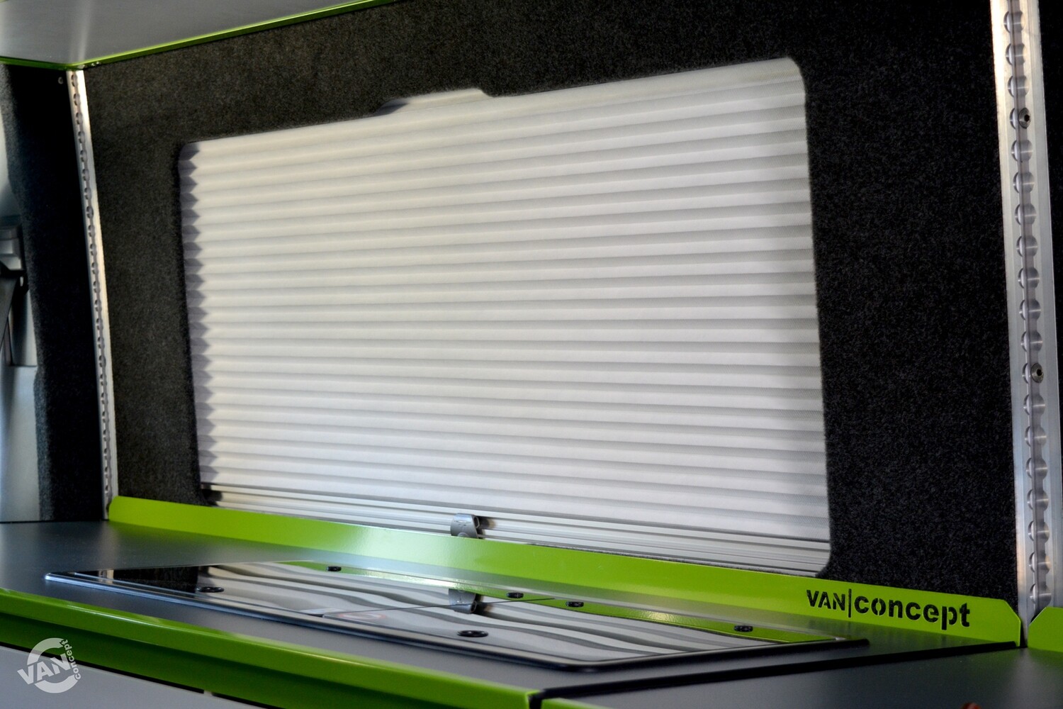 Side Front Window Integrated Blind - VW Crafter (2006-2017) / Mercedes Sprinter (2006 onwards)