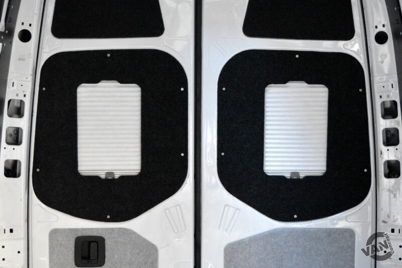 Rear Door Window Integrated Blind - Mercedes Sprinter (1018 onwards)