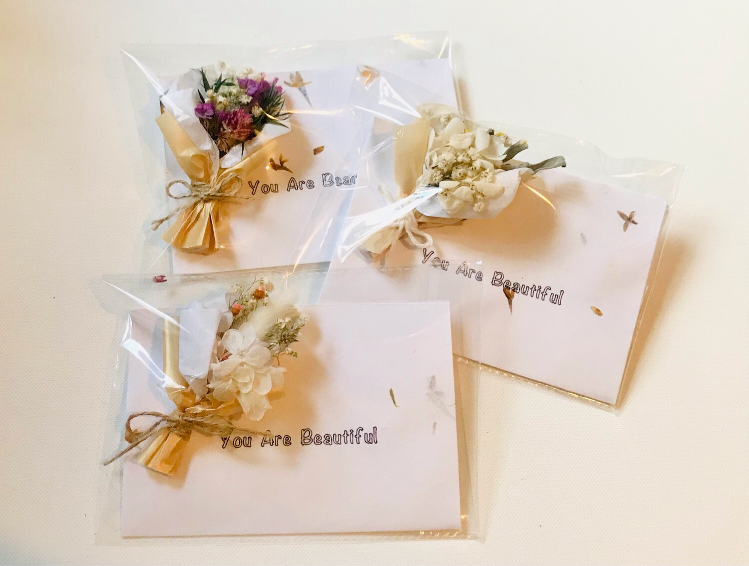 HANDMADE CARDS WITH MINI BOUQUET DRIED FLOWERS