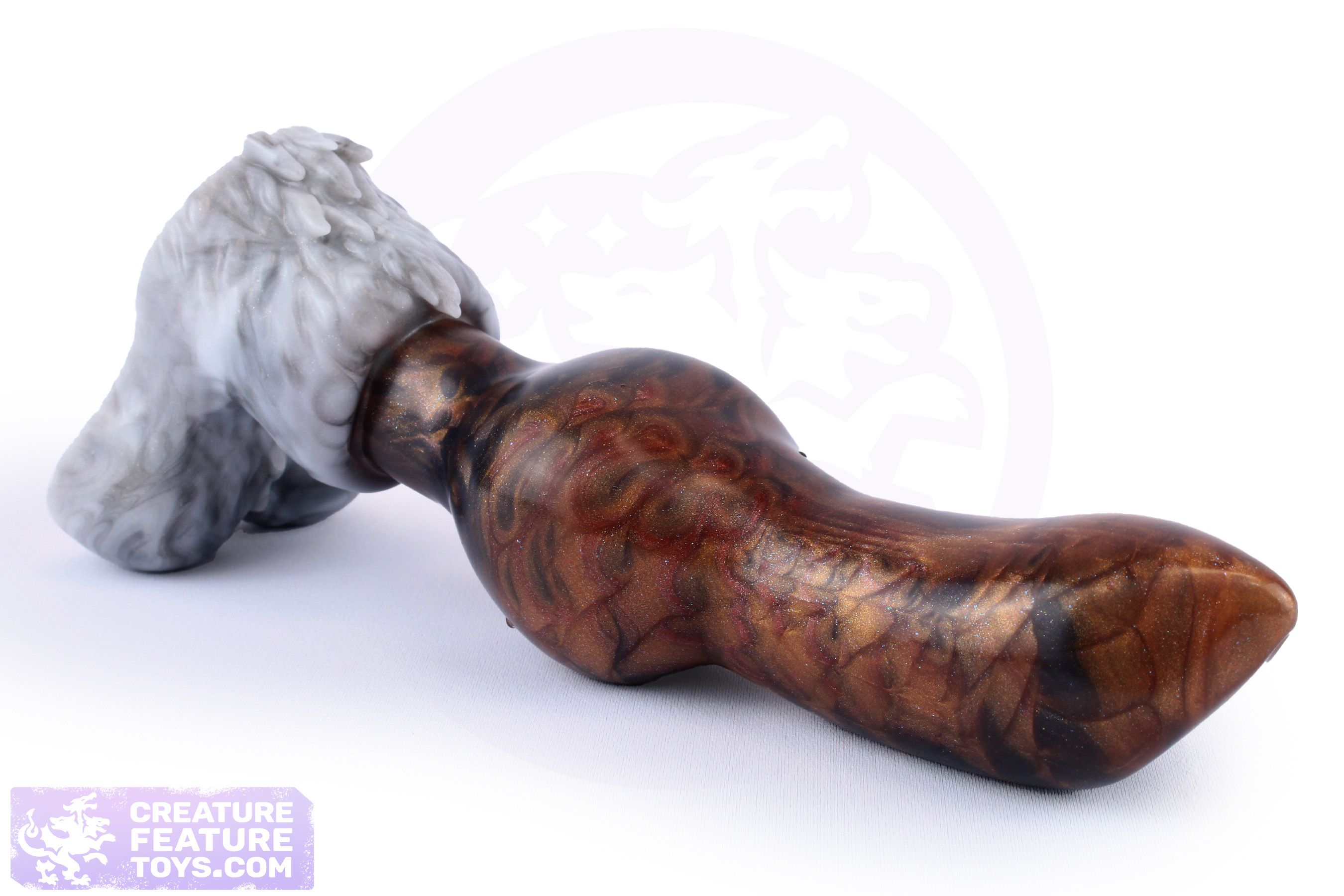 Cyrus — Metallic Marble Rock pour