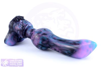 Cyrus, Medium