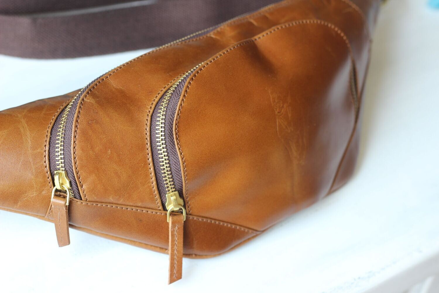 Leder SLINGBAG