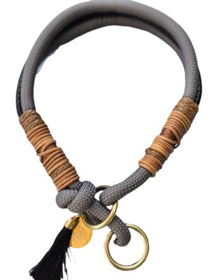 Tau Halsband TRAILBOUND - STONE - new in Tau Halsband TRAILBOUND - STONE - new in