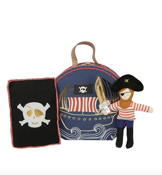 MM Suitcase &amp; Doll