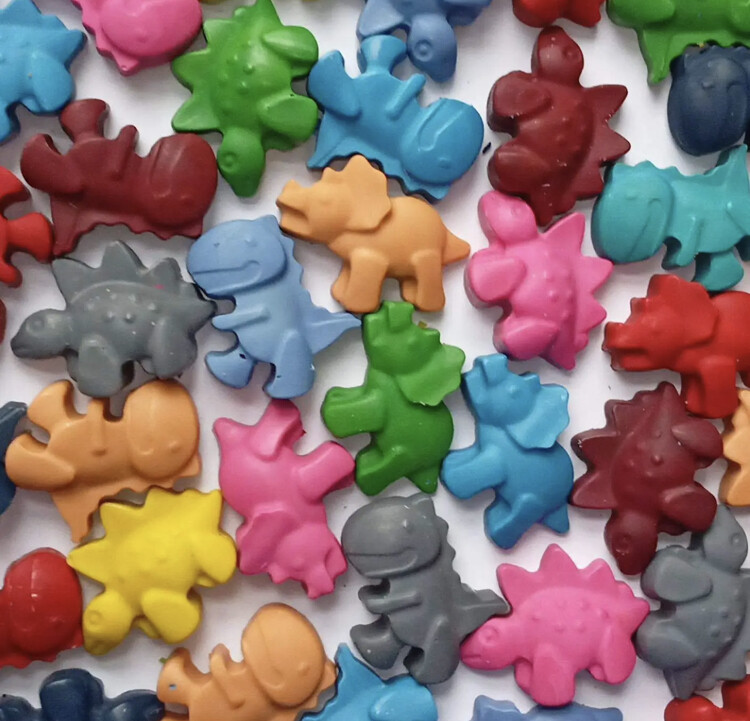 Go Cray Assorted Dino Crayons 