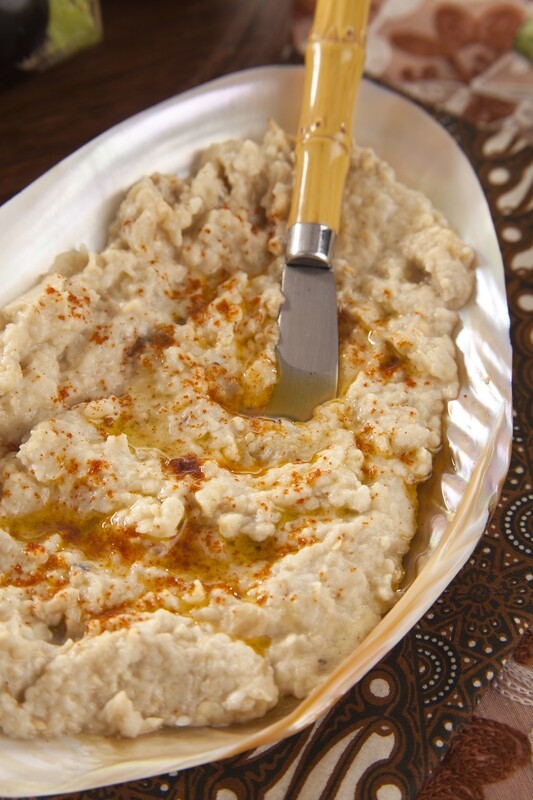 Tahine (Humus) con Berenjena 1/2 libra
