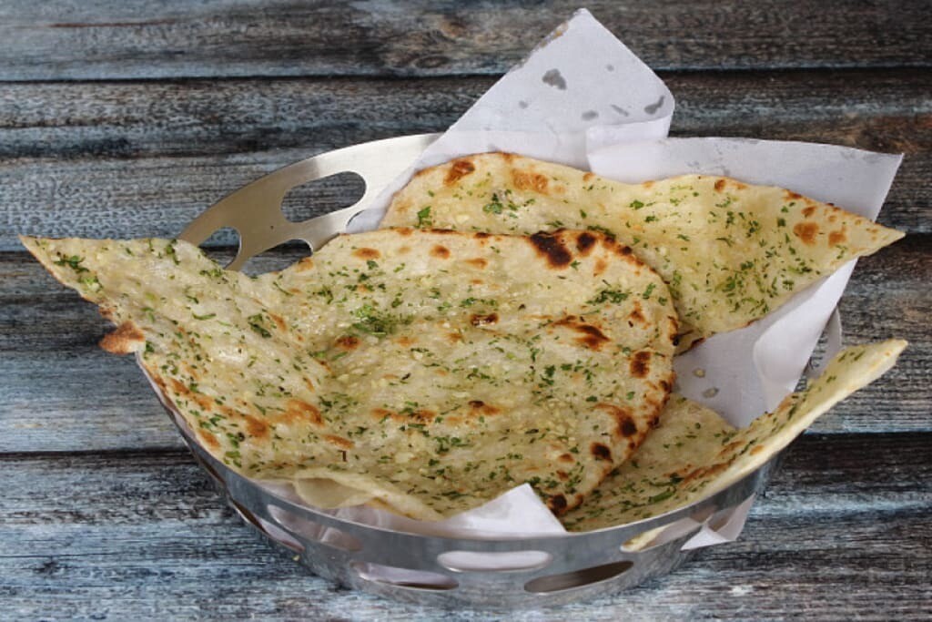 Green Chilli Cilantro Naan (Pack of 10)