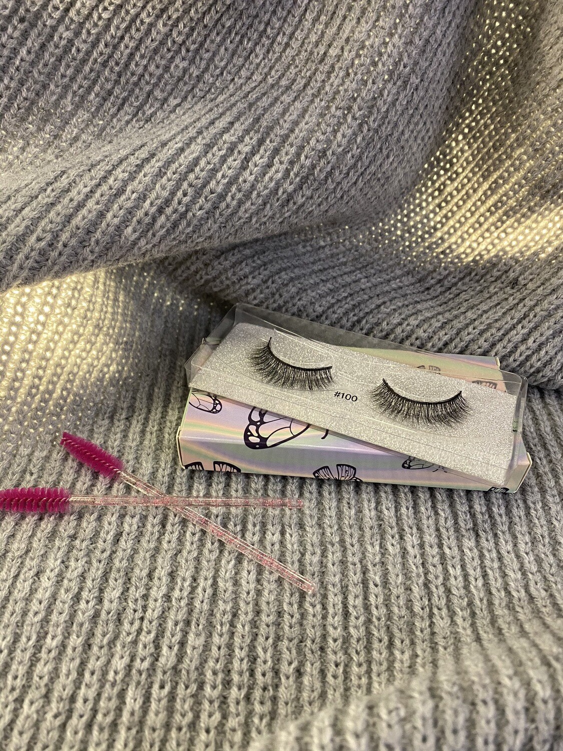 Ojitos Lashes