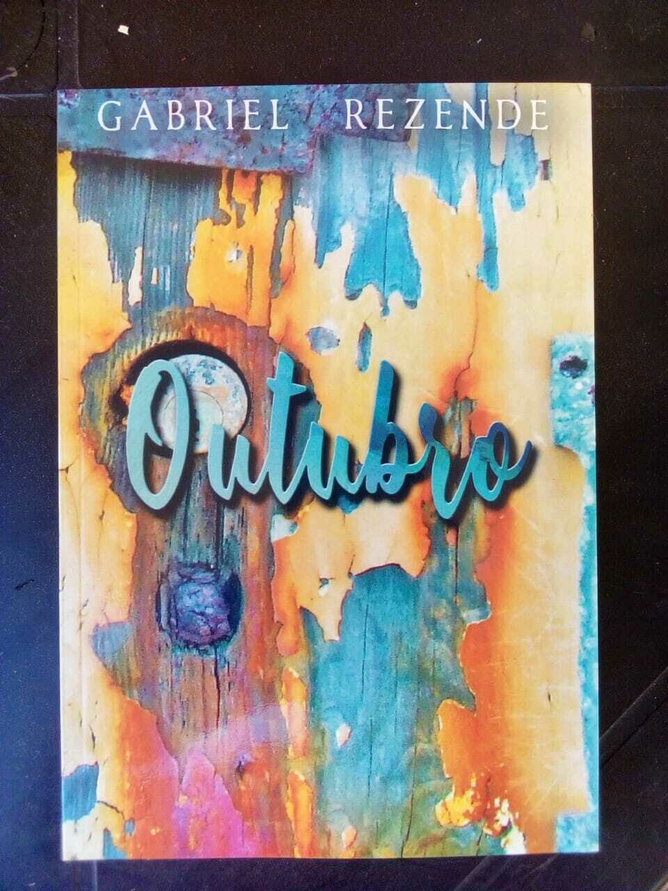 Livro OUTUBRO - Gabriel Rezende