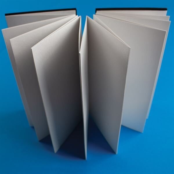 Seawhite Pocket Concertina Sketchbook, 140gsm paper - 38 pages