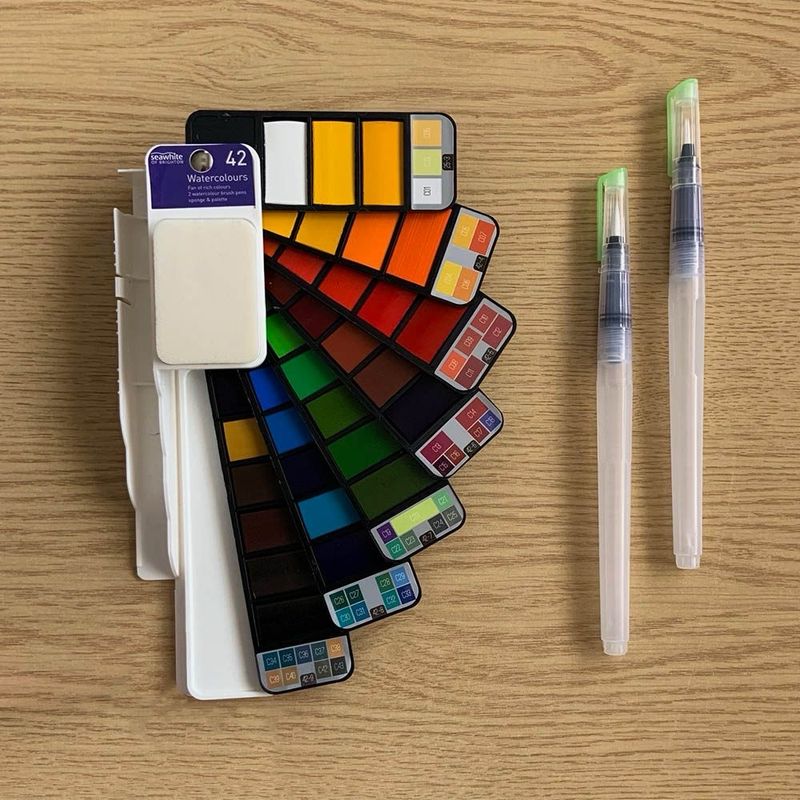 Watercolour Fan Palette (42 Colours And Two Water Brushes)