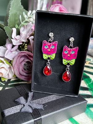 Enamel Cat Earrings With Red Gem
