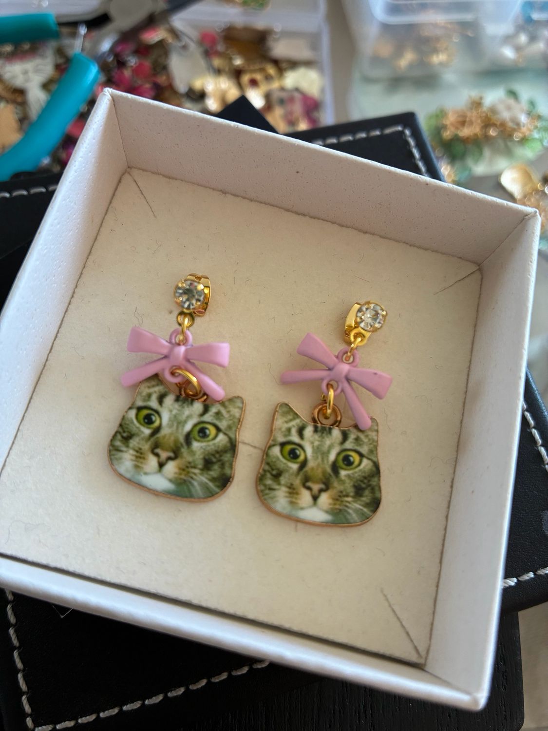 Cat Earrings With Pink Bow