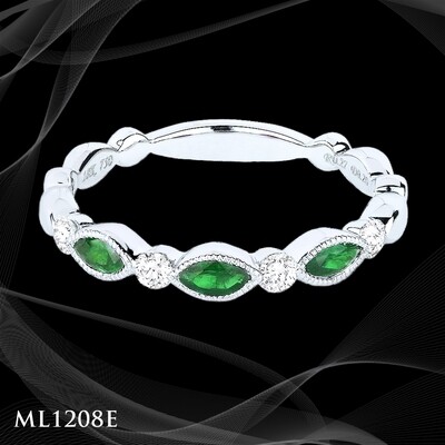 14 Karate white gold emerald and diamond ladies fashion ring. 14 Karate white gold emerald and diamond ladies fashion ring.