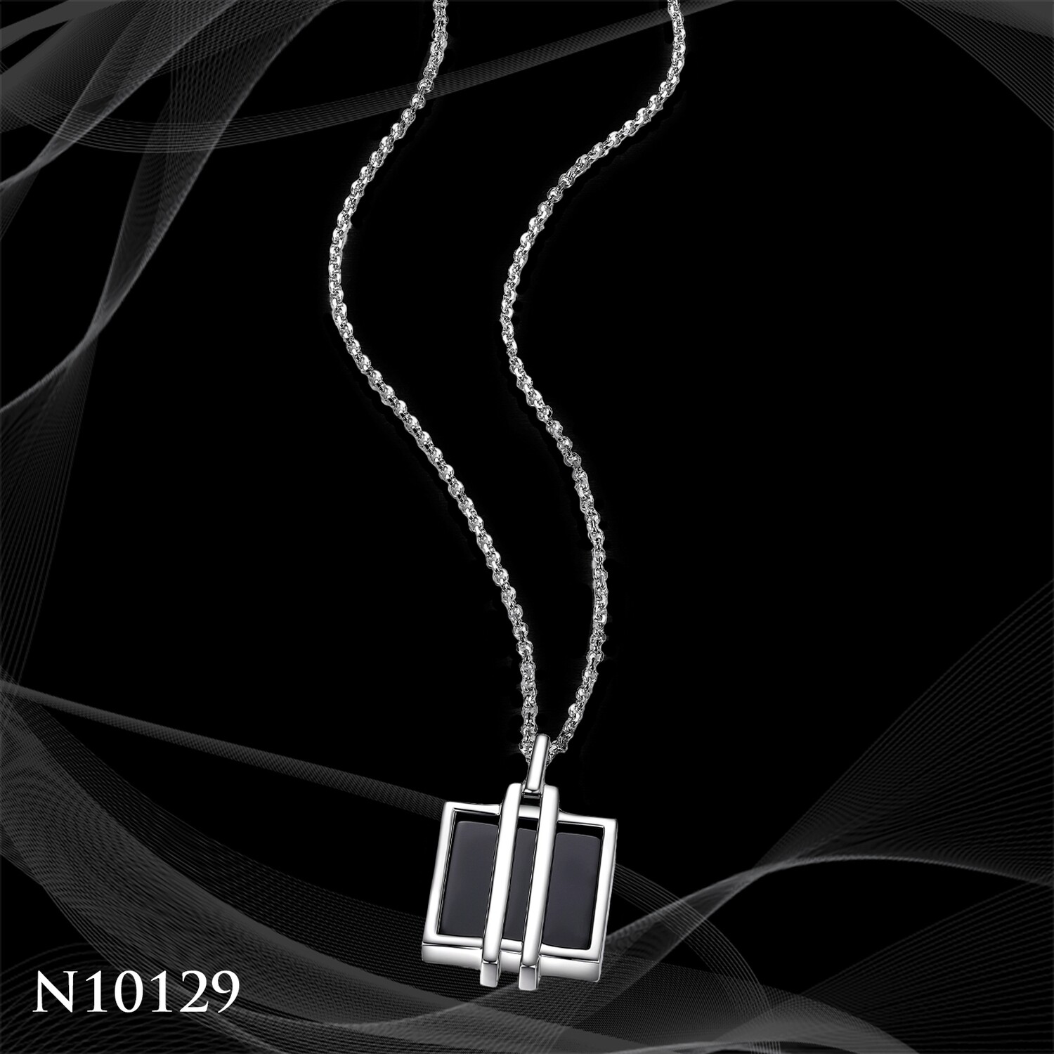 STERLING SILVER AND BLACK AGATE PENDANT WITH A ROLO CHAIN STERLING SILVER AND BLACK AGATE PENDANT WITH A ROLO CHAIN