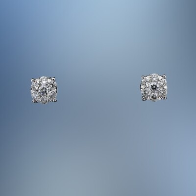14KT WHITE GOLD DIAMOND CLUSTER EARRINGS FEATURING ROUND BRILLIANT DIAMONDS TOTALING .50 CTS