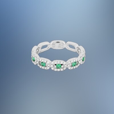 14KT WHITE GOLD DIAMOND & EMERALD BAND FEATURING 5 EMERALDS & 60 ROUND BRILLIANT DIAMONDS TOTALING .32 CTS
