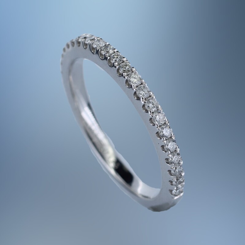 14KT WHITE GOLD DIAMOND WEDDING BAND FEATURING  30 ROUND BRILLIANT CUT DIAMONDS TOTALING 0.44 CTS