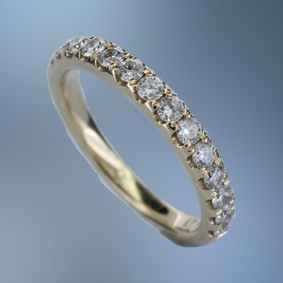 14KT YELLOW GOLD DIAMOND WEDDING BAND FEATURING 14 ROUND BRILLIANT CUT DIAMONDS TOTALING 0.58 CTS​
​