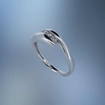 ONE 14KT WHITE GOLD LADIES DIAMOND FASHION RING CONTAINING .21 CTS. OF NATURAL ROUND BRILLIANT CUT DIAMONDS