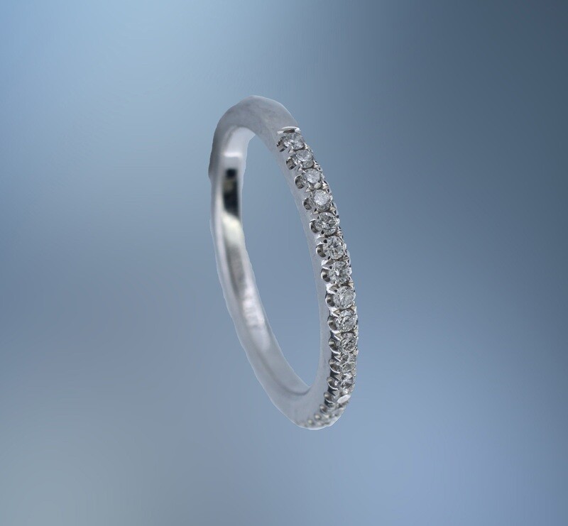PLATINUM DIAMOND WEDDING BAND