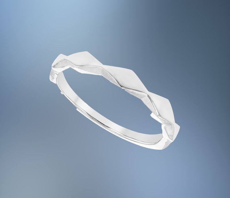 ONE 14KT WHITE GOLD LADIES WEDDING BAND