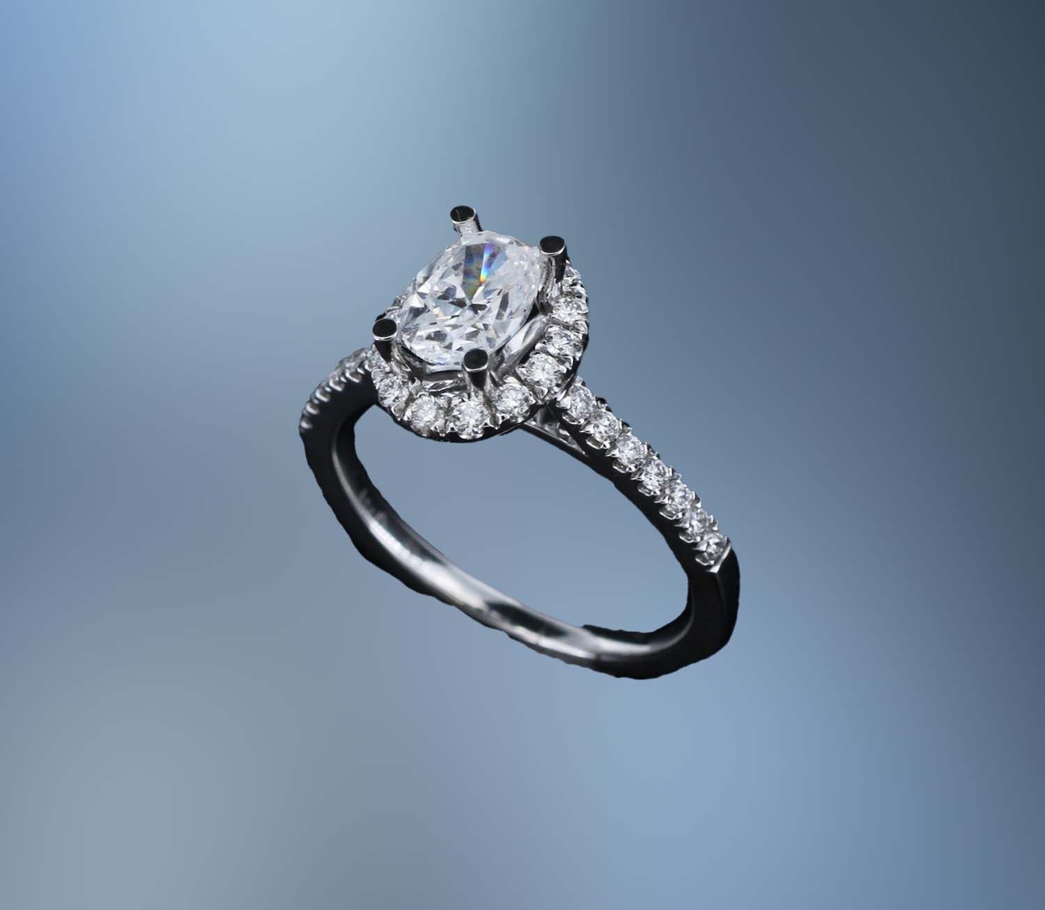 14KT WHITE GOLD HALO ENGAGEMENT RING
