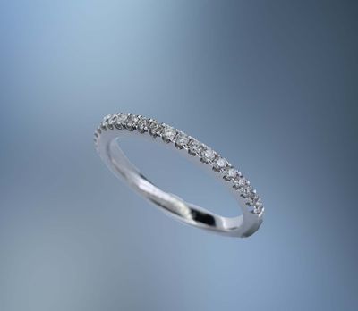 14KT WHITE GOLD DIAMOND WEDDING BAND FEATURING  30 ROUND BRILLIANT CUT DIAMONDS TOTALING 0.44 CTS