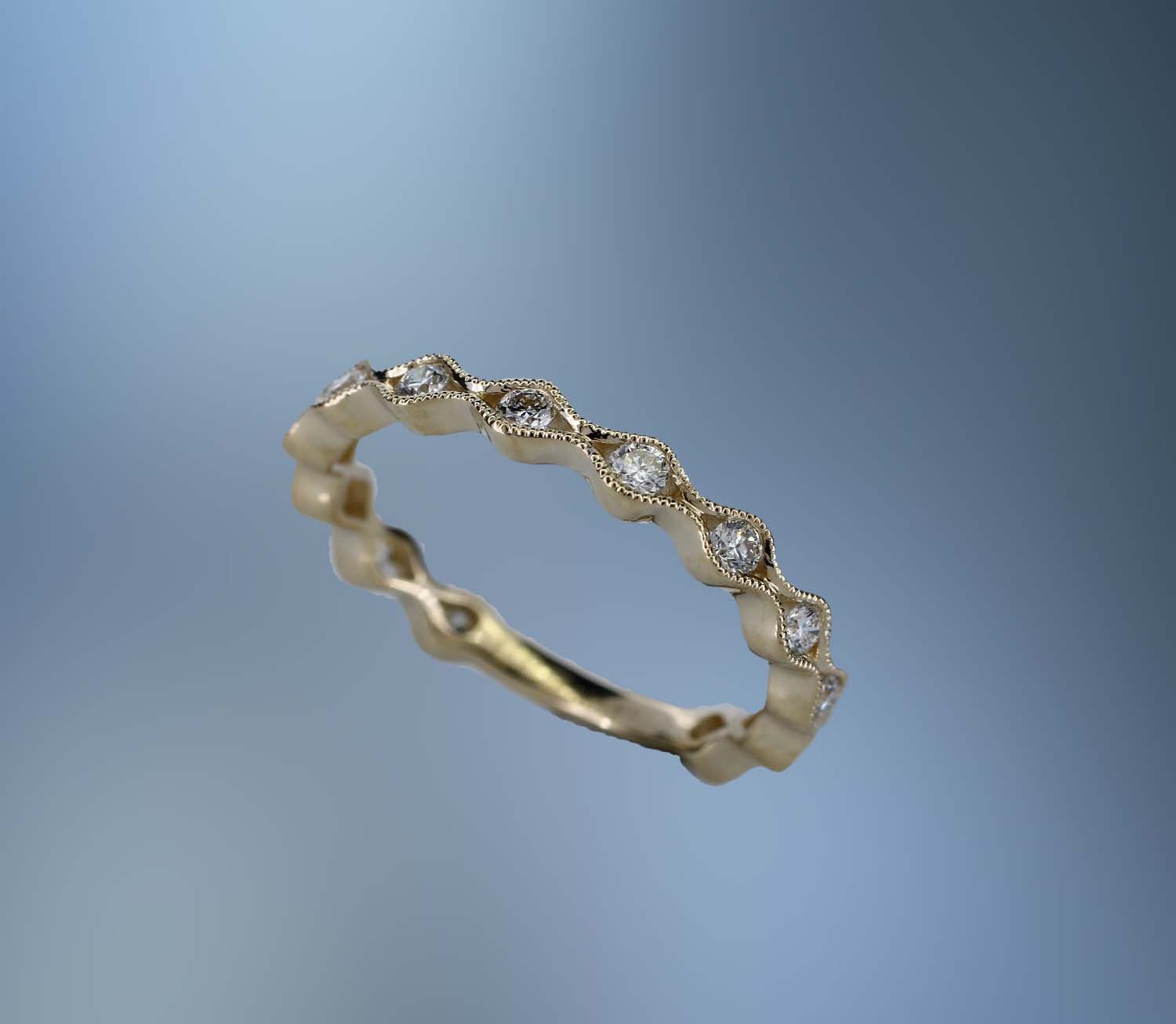 14 KT YELLOW GOLD DIAMOND WEDDING BAND