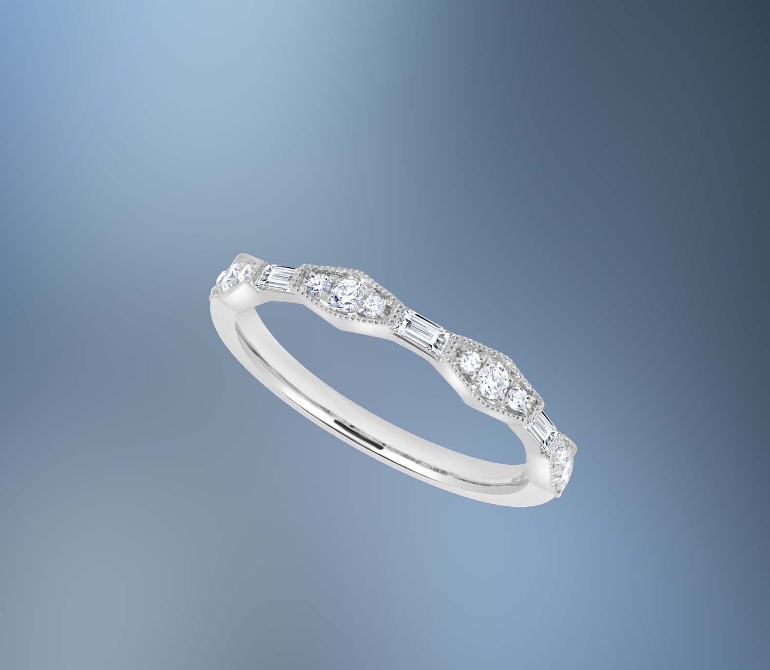ONE 14KT WHITE GOLD LADIES DIAMOND WEDDING BAND