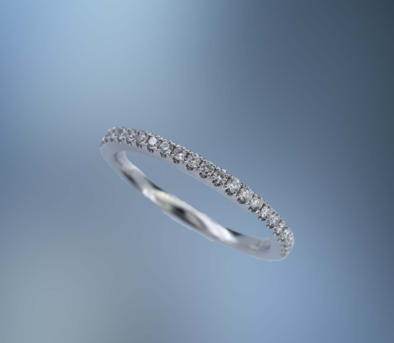 PLATINUM DIAMOND WEDDING BAND
