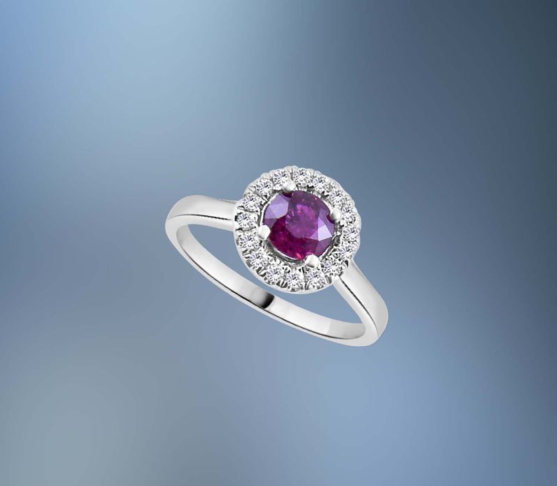 ONE 14KT YELLOW GOLD DIAMOND AND RUBY LADIES RING