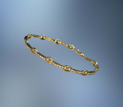 18KT YELLOW GOLD BRACELET FEATURING 55 ROUND BRILLIANT DIAMOND TOTALING .90 CTS 18KT YELLOW GOLD BRACELET FEATURING 55 ROUND BRILLIANT DIAMOND TOTALING .90 CTS