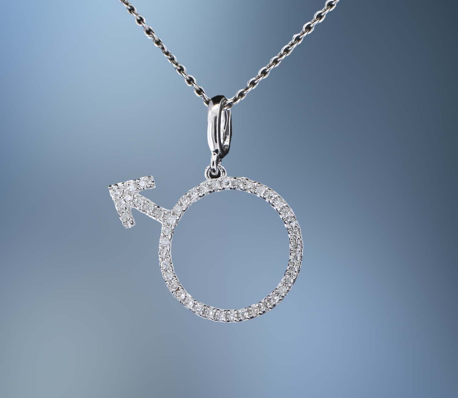 14KT WHITE GOLD PENDANT AND CHAIN FEATURING 46 ROUND BRILLIANT CUT DIAMONDS TOTALING 0.14 CTS 14KT WHITE GOLD PENDANT AND CHAIN FEATURING 46 ROUND BRILLIANT CUT DIAMONDS TOTALING 0.14 CTS