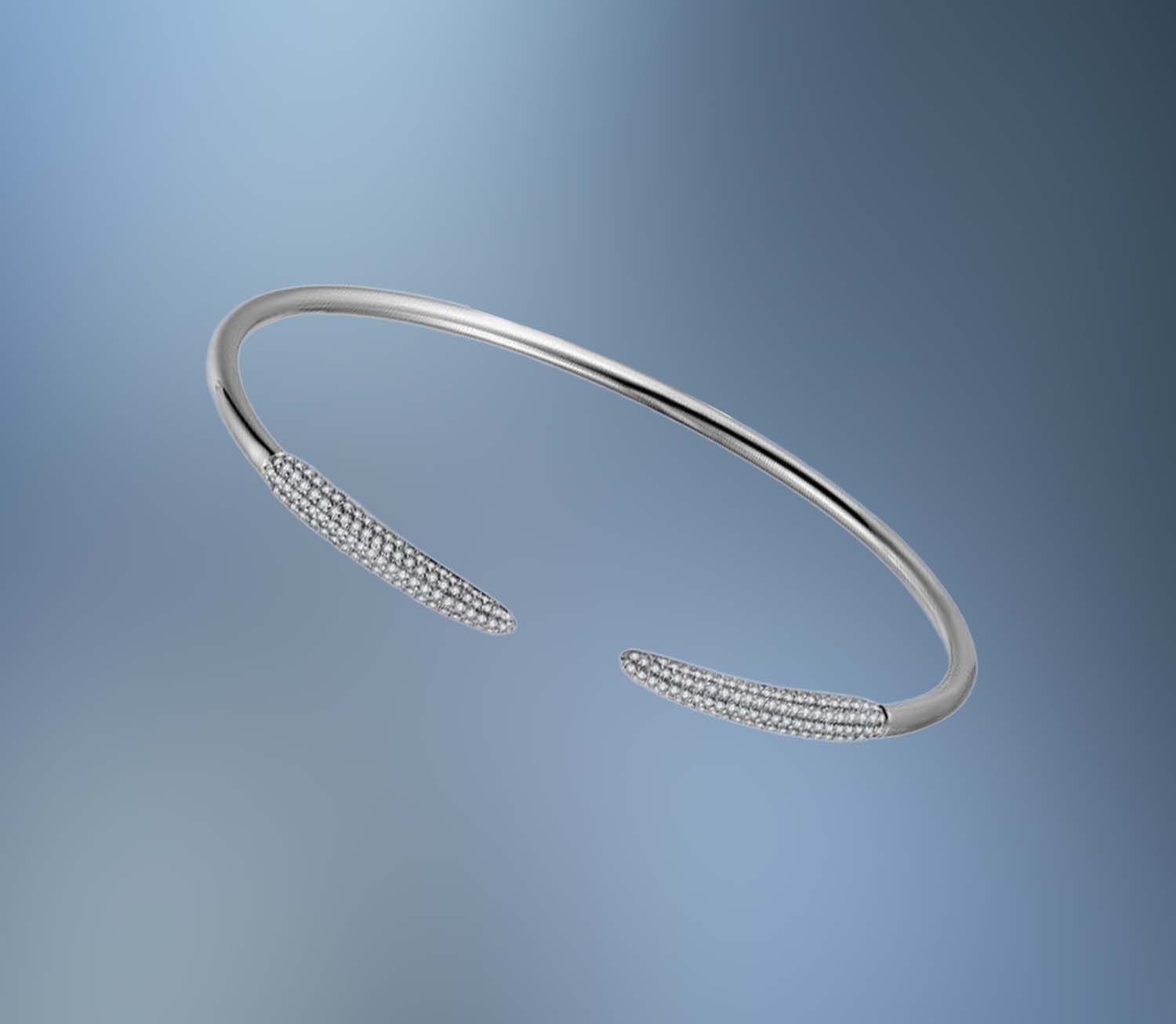 ONE 14KT WHITE GOLD DIAMOND CUFF