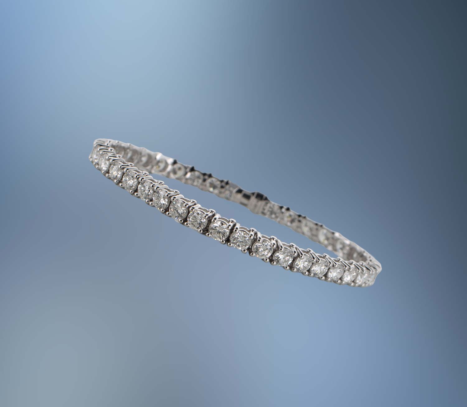 ONE 14KT WHITE GOLD LAB GROWN DIAMOND TENNIS BRACELET