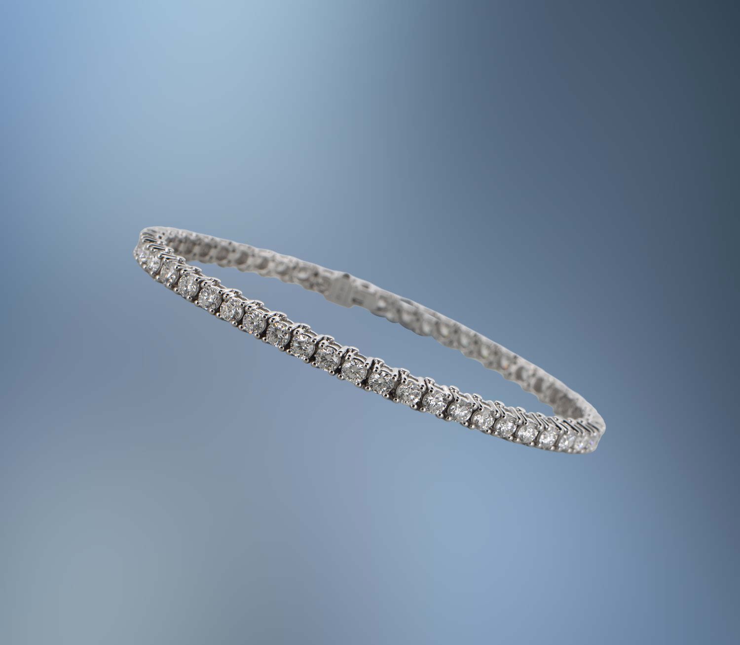 ONE 14KT WHITE GOLD LAB GROWN DIAMOND TENNIS BRACELET